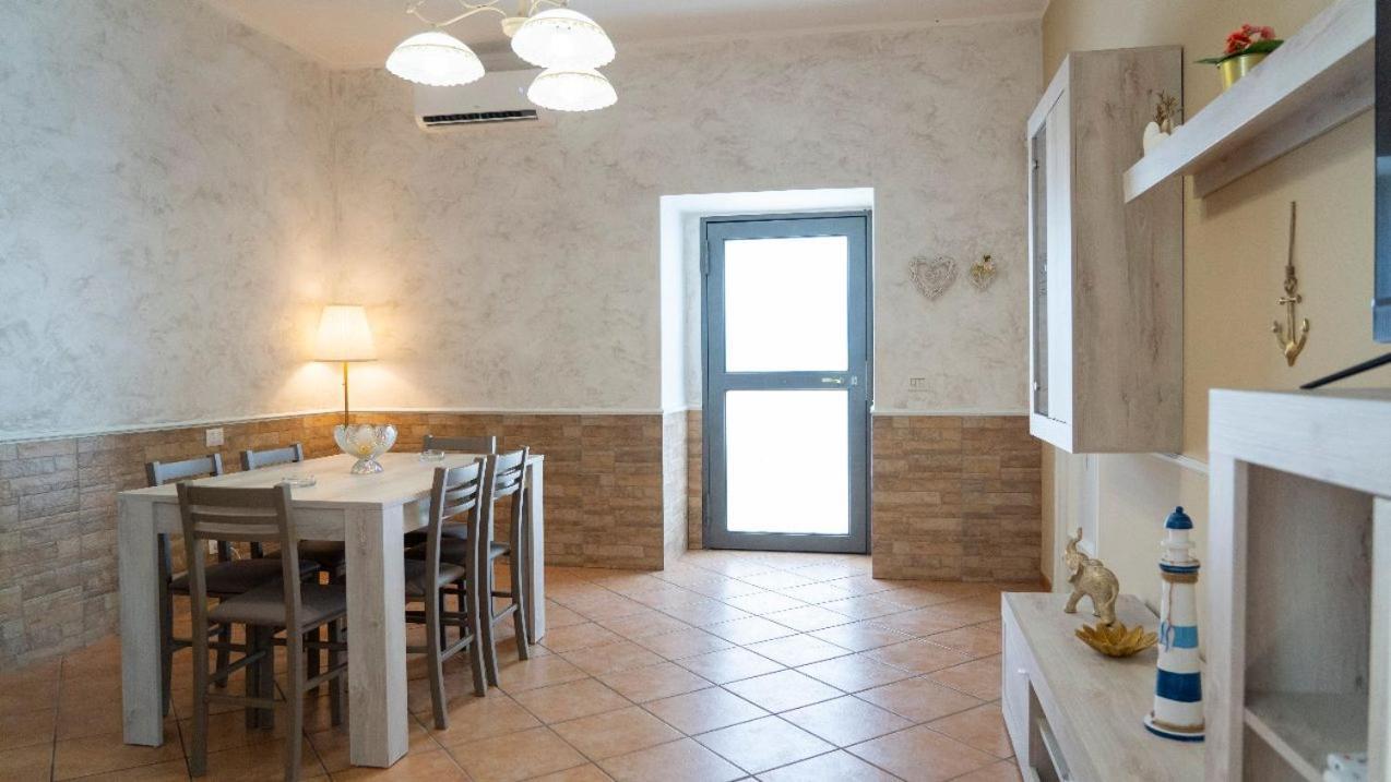 238 Holiday House Κατάνια Εξωτερικό φωτογραφία